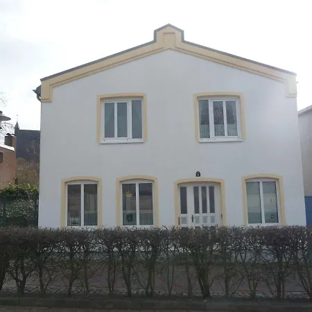 Busc01101- Fewo 'schoolwech' Apartment *